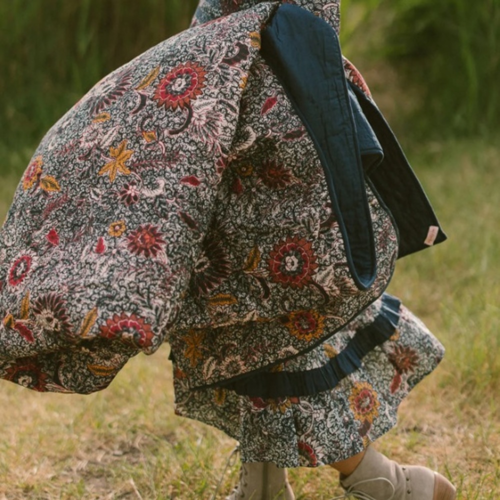 Floral Patterned Quilt Blanket
